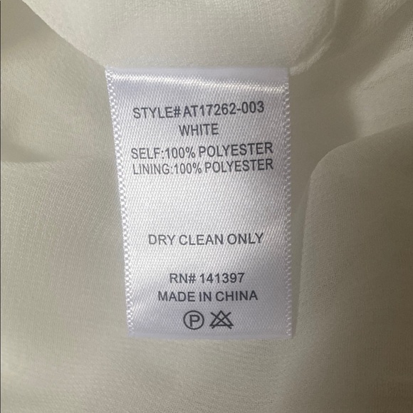 NWT ASTR the Label, Bubble Sleeve Gauze Top, Medium - Picture 9 of 9